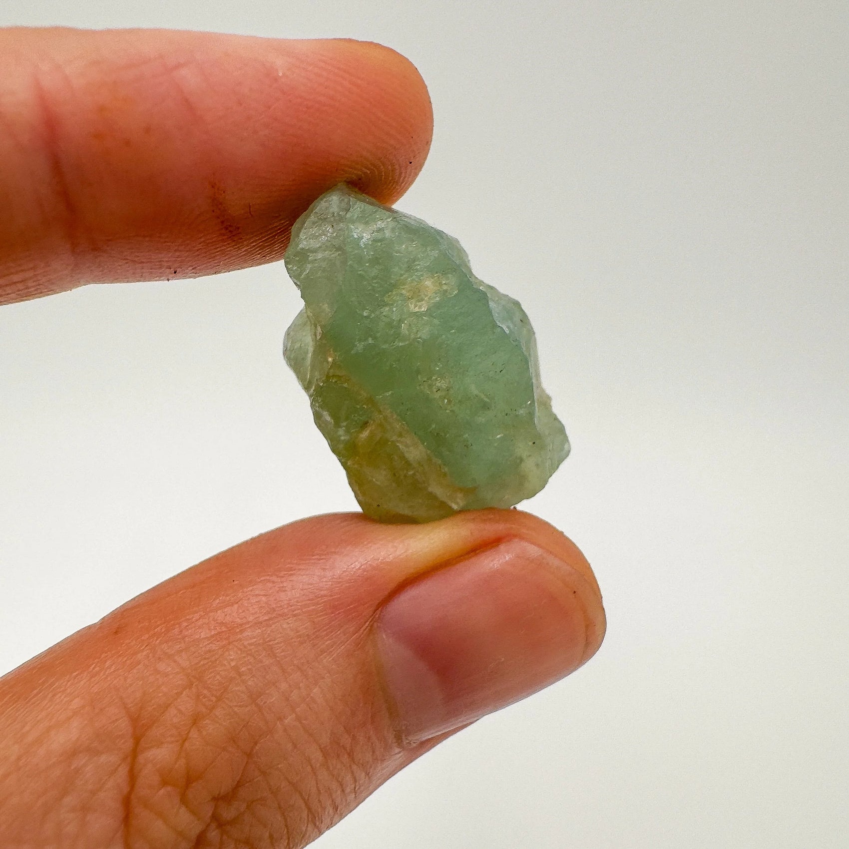 Detail shot of Grade A Aquamarine raw under natural light