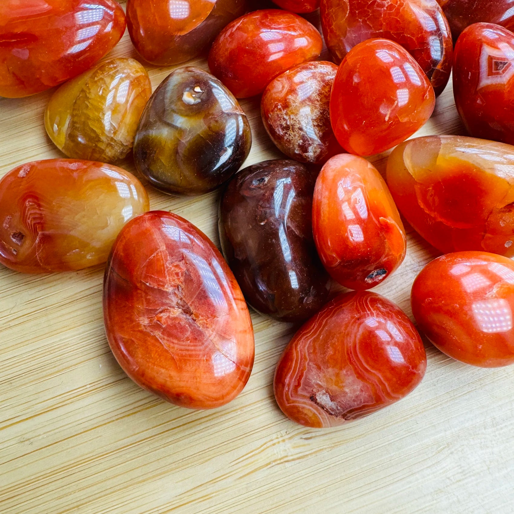 Bulk Carnelian crystals from Madagascar, Orange, Red stones for Confidence