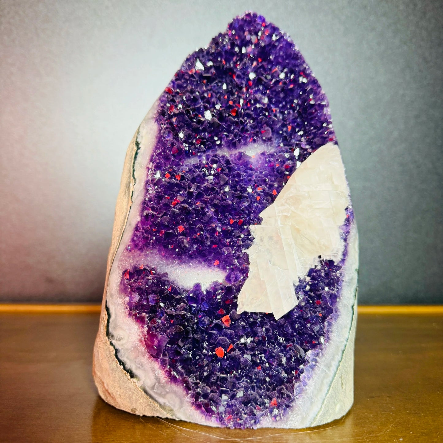 Natural surface of Amethyst raw geode, from Artigas, Uruguay, showing characteristic finish.