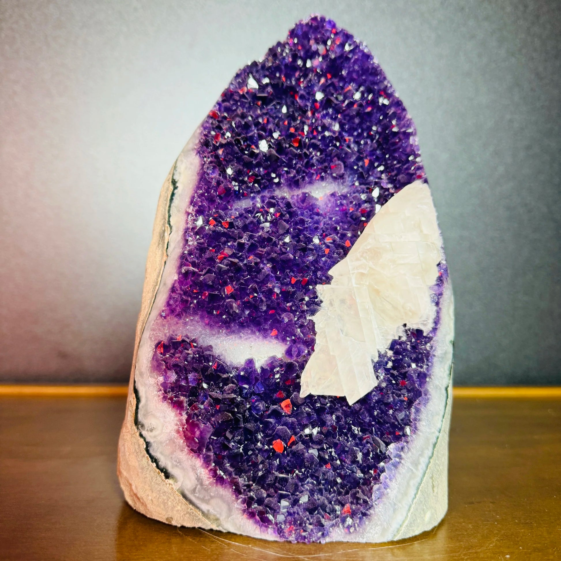 Natural surface of Amethyst raw geode, from Artigas, Uruguay, showing characteristic finish.