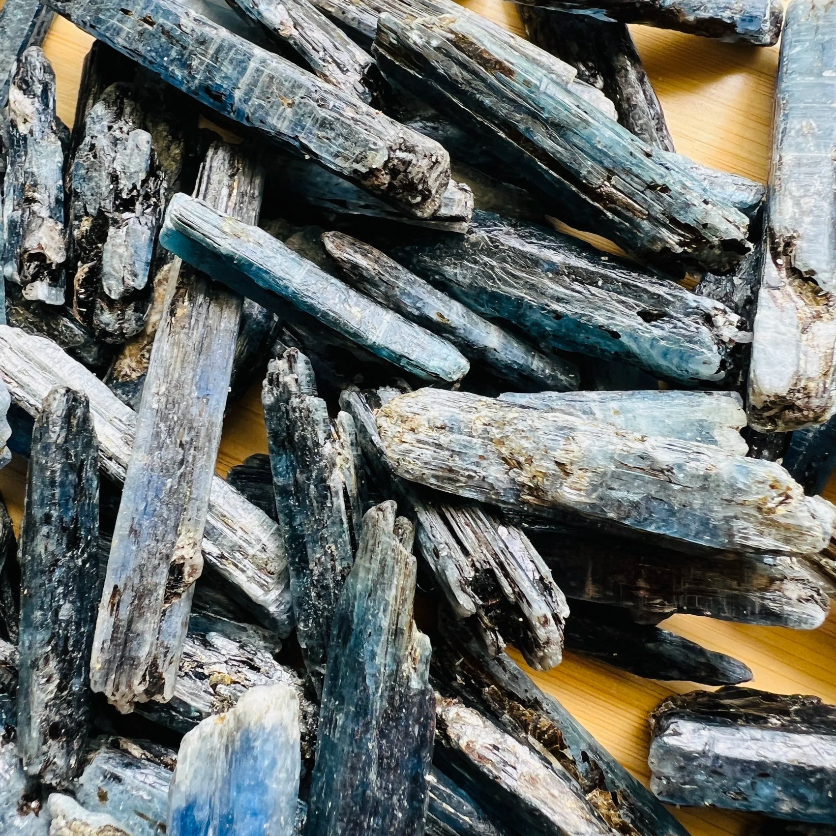 Handheld Blue Kyanite raw crystal from Zimbabwe for meditation, Intuition and Focus