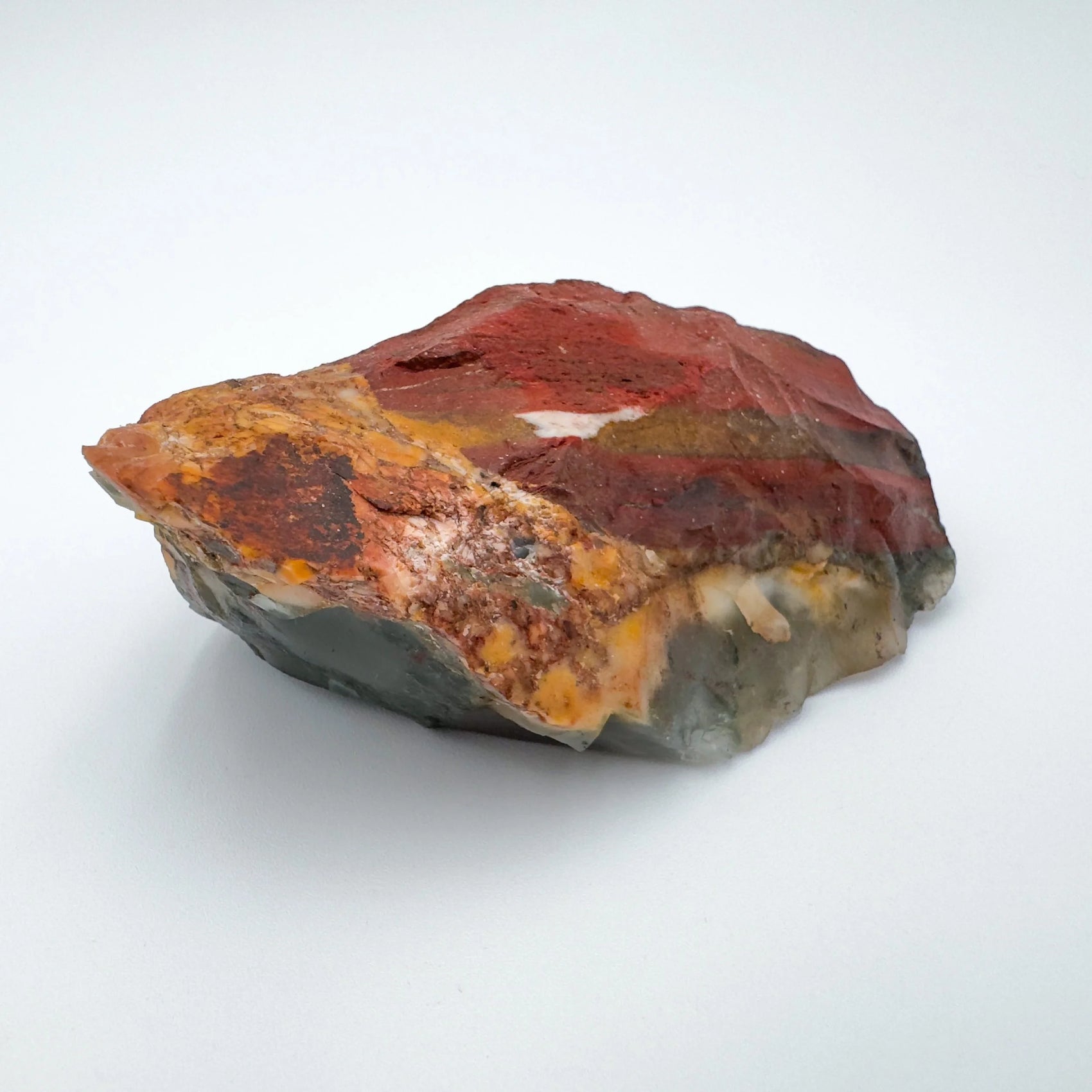 Profile shot of Bloodstone specimen, showing untreated character.