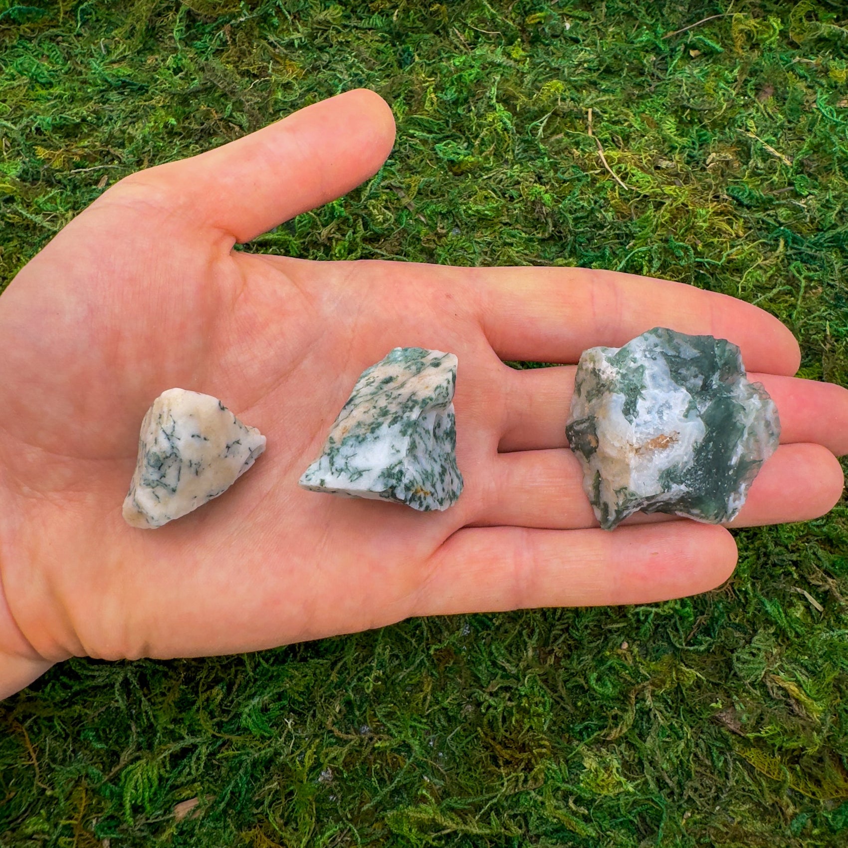 Tree Agate raw stones from Botswana, Green, White stones for Emotional Healing