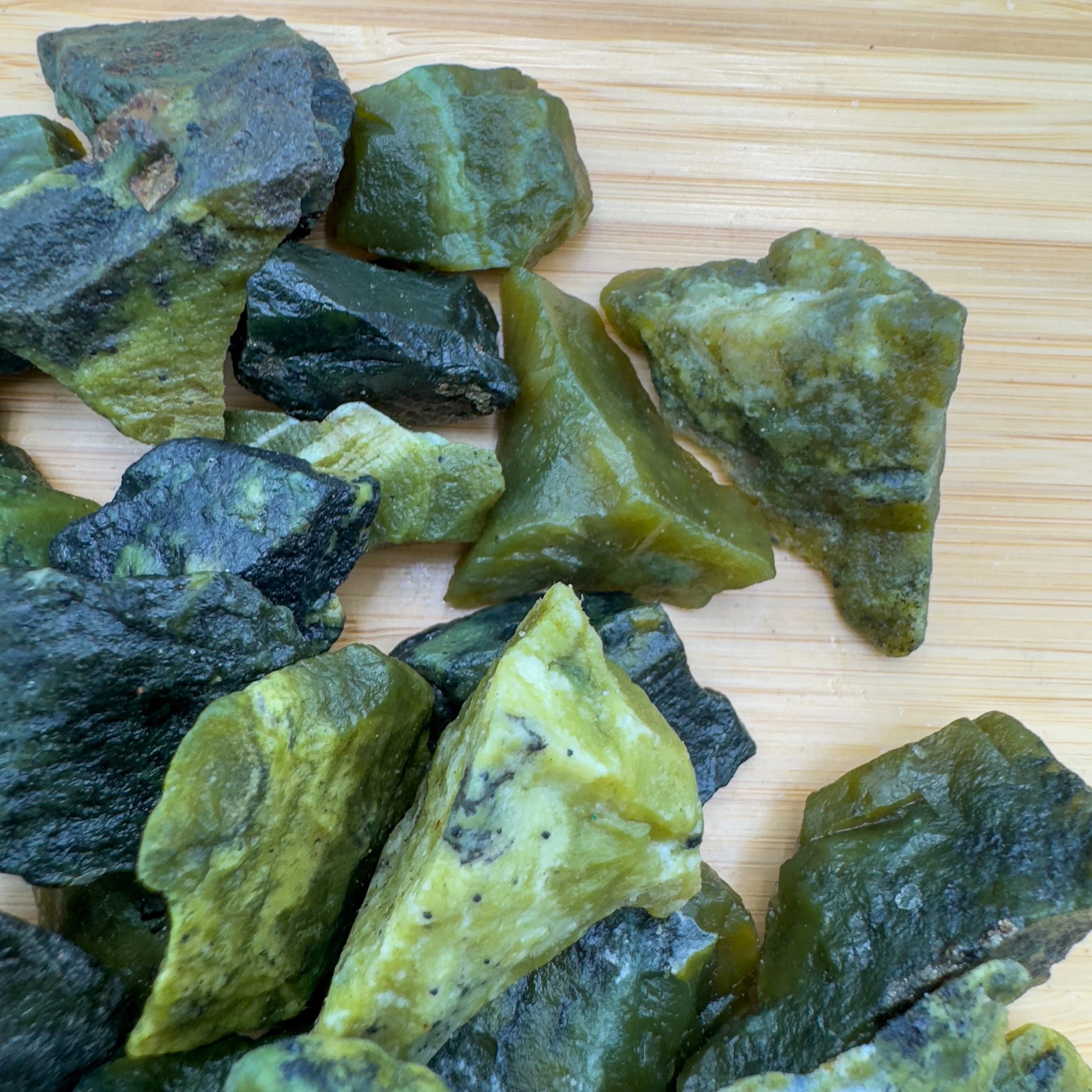 Bulk Serpentine raw stones from Peru, Green stones for Emotional Healing