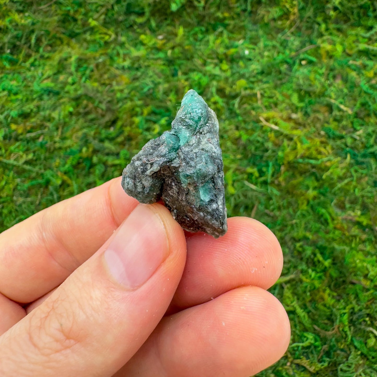 Full profile of Grade AA Emerald raw ready to ship from Beyond Bohemian