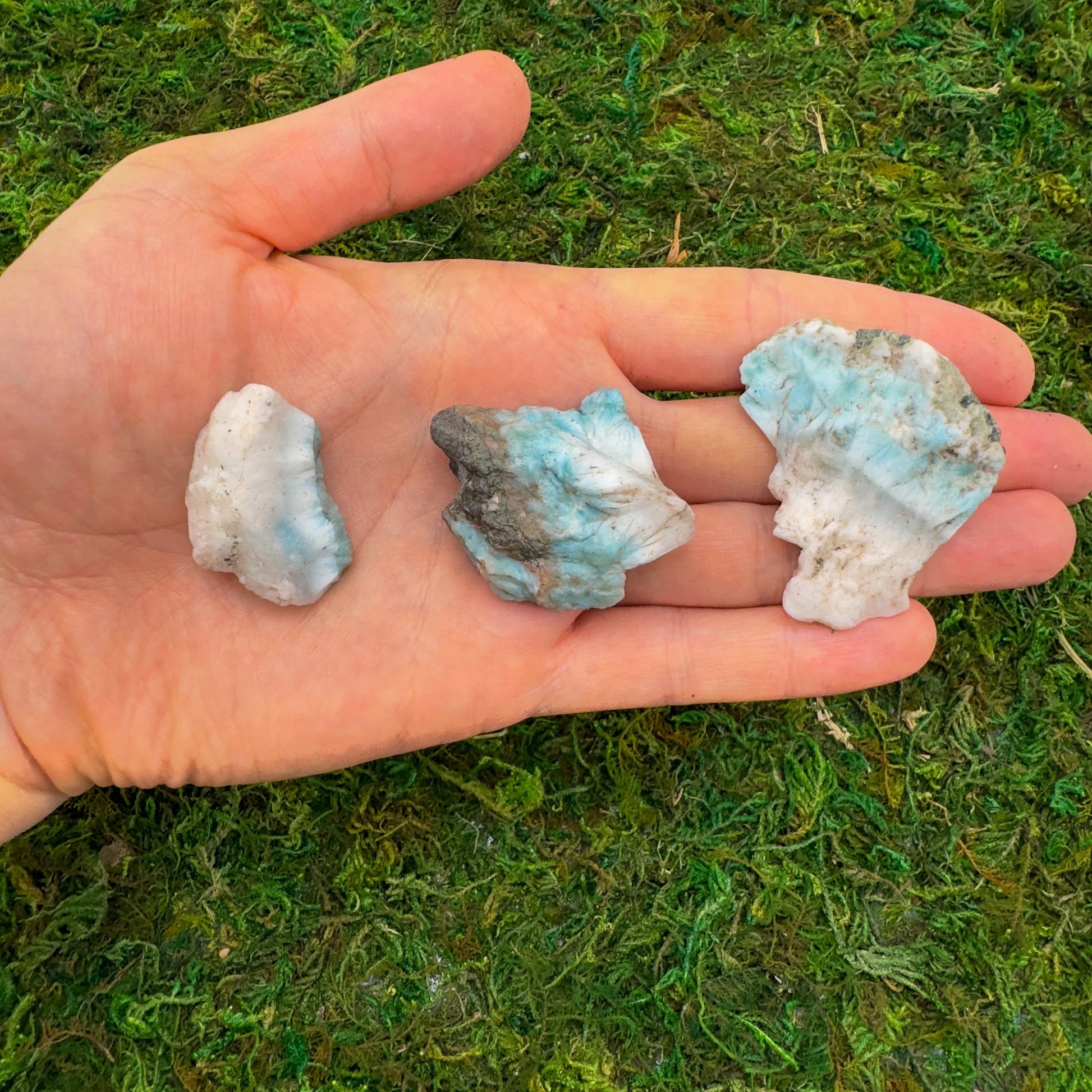 Handheld Larimar raw stone from Dominican Republic for meditation, Emotional Healing and Stress Relief