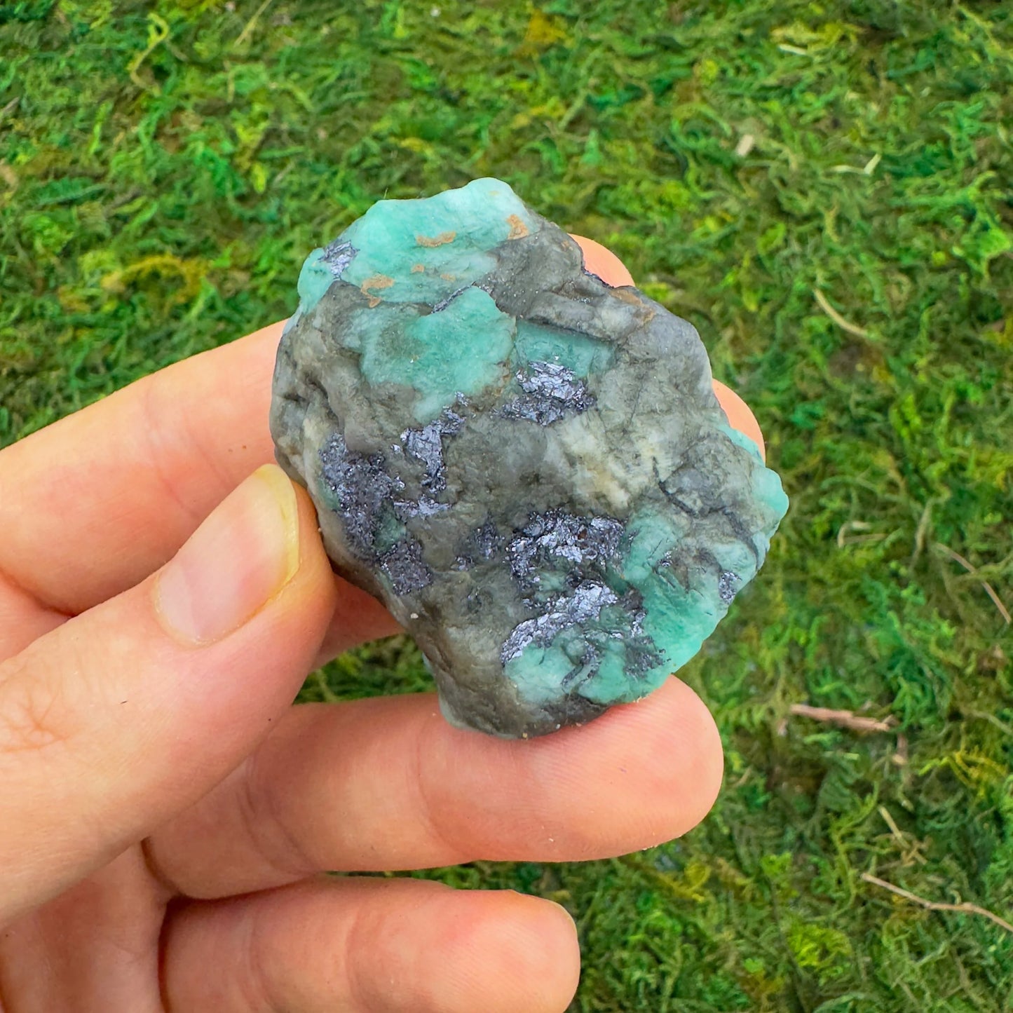 Full profile of Grade AA Emerald raw ready to ship from Beyond Bohemian