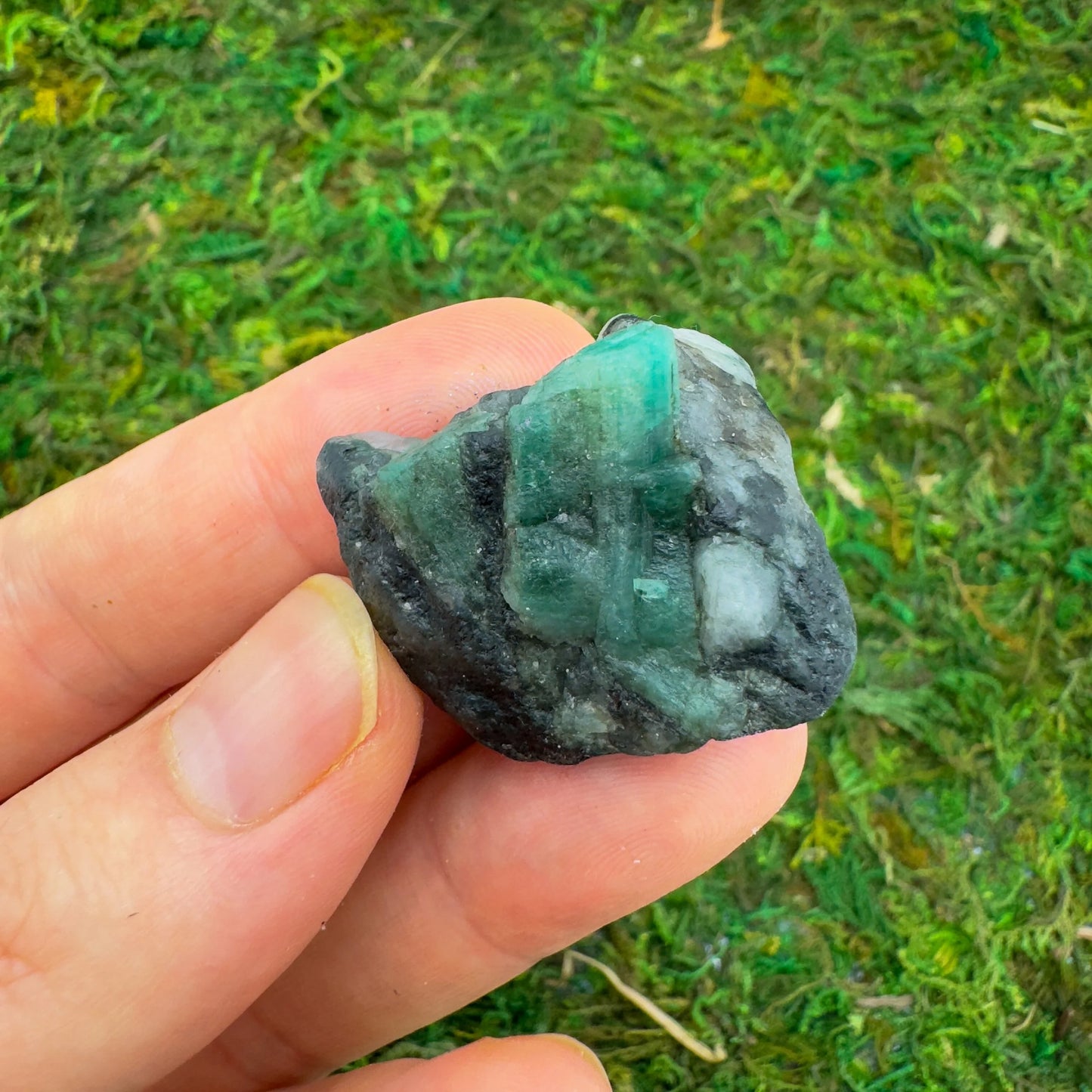 Full profile of Grade AA Emerald raw ready to ship from Beyond Bohemian