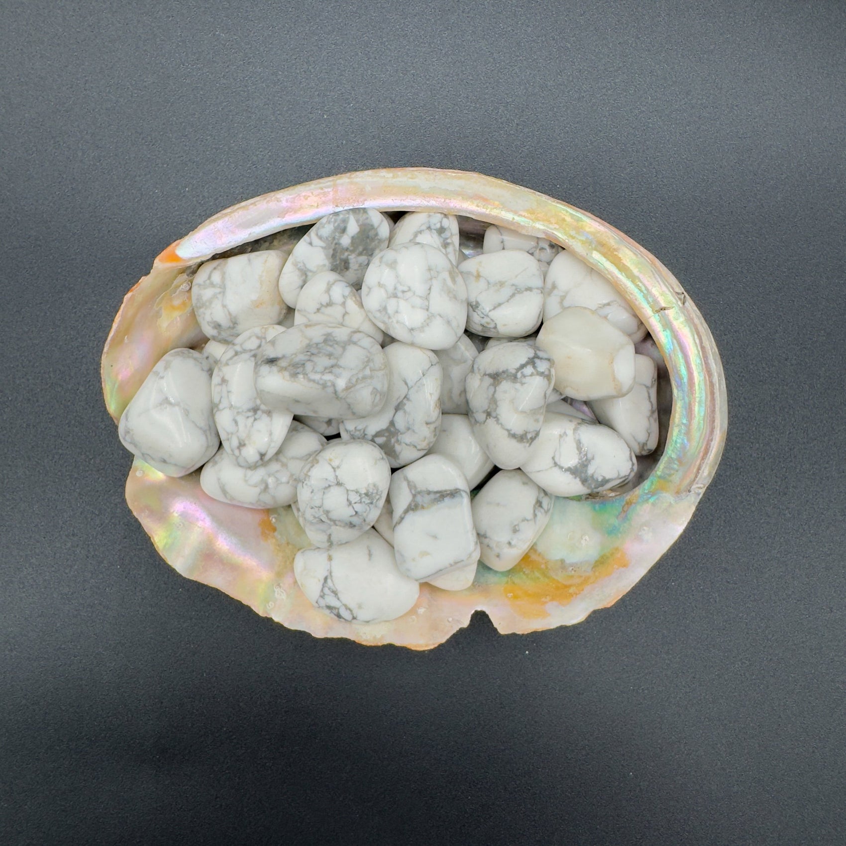 Howlite