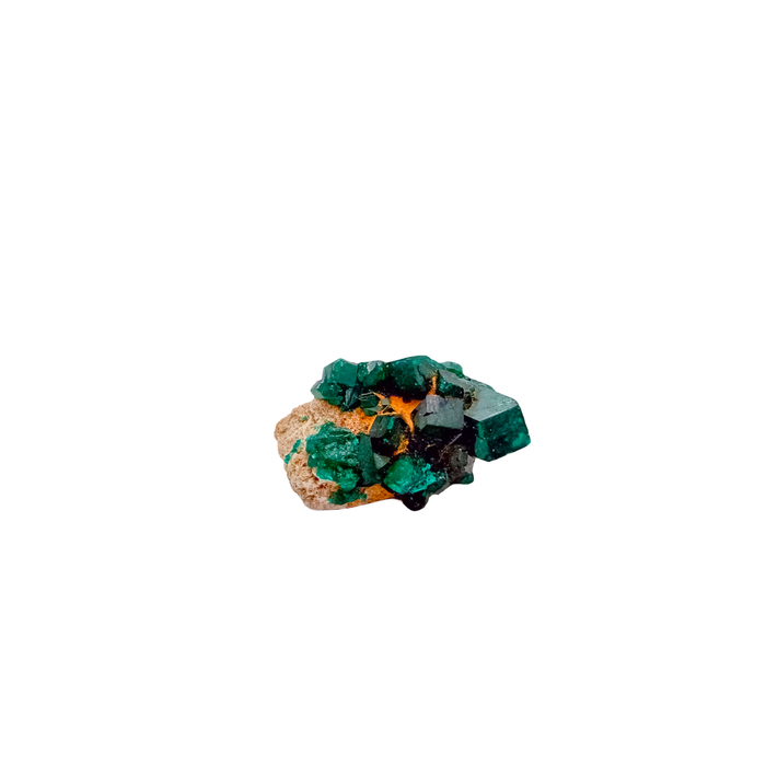Second face of the narrow ridge, 8.2 g of dioptase wrapping the matrix