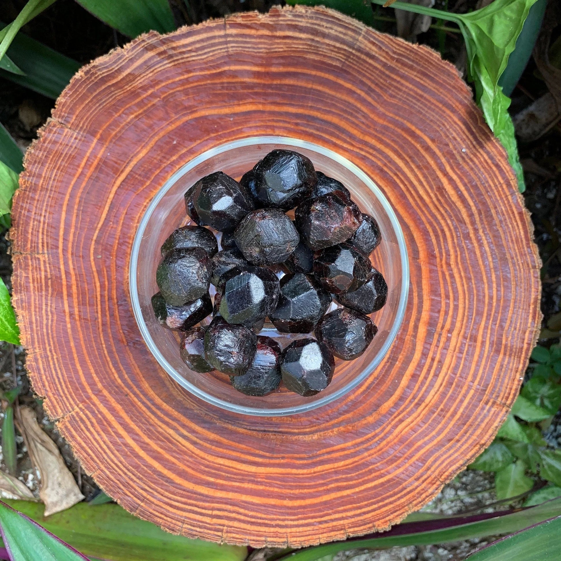 Texture-level view of Garnet raw stone, from Brazil.