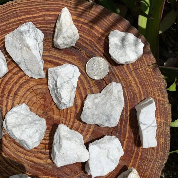 Plan view of Howlite raw stone, from Minas Gerais, Brazil.
